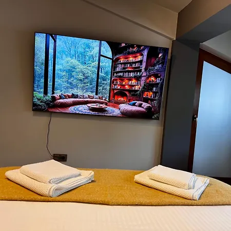 Cozy Flat And Parking In Floreasca, Perfect For Longer Bucharest