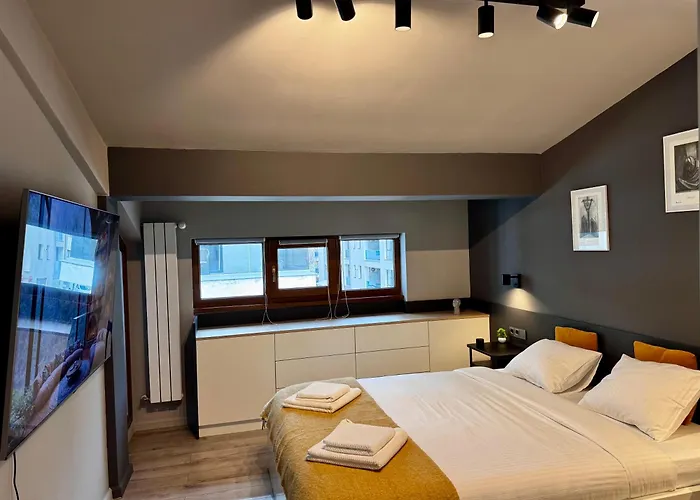 Cozy Flat And Parking In Floreasca, Perfect For Longer Apartment Bucharest